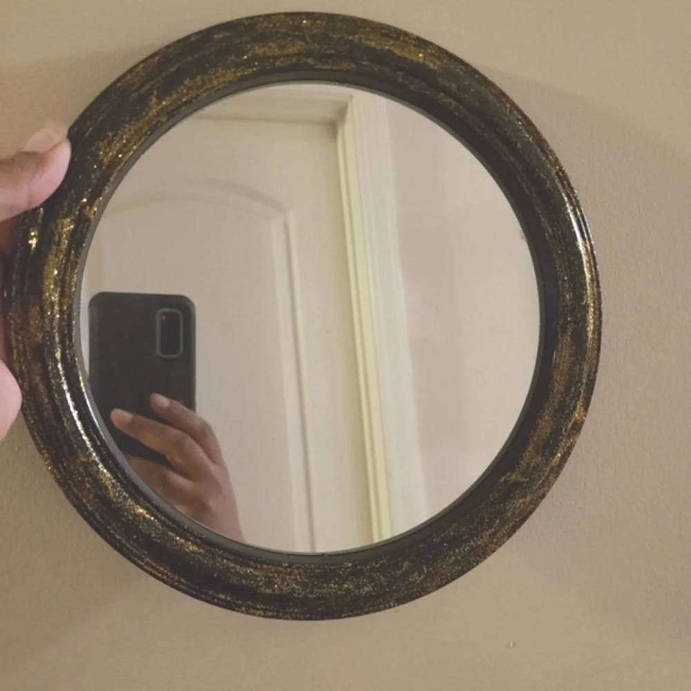 Round Gold Wall Mirror
